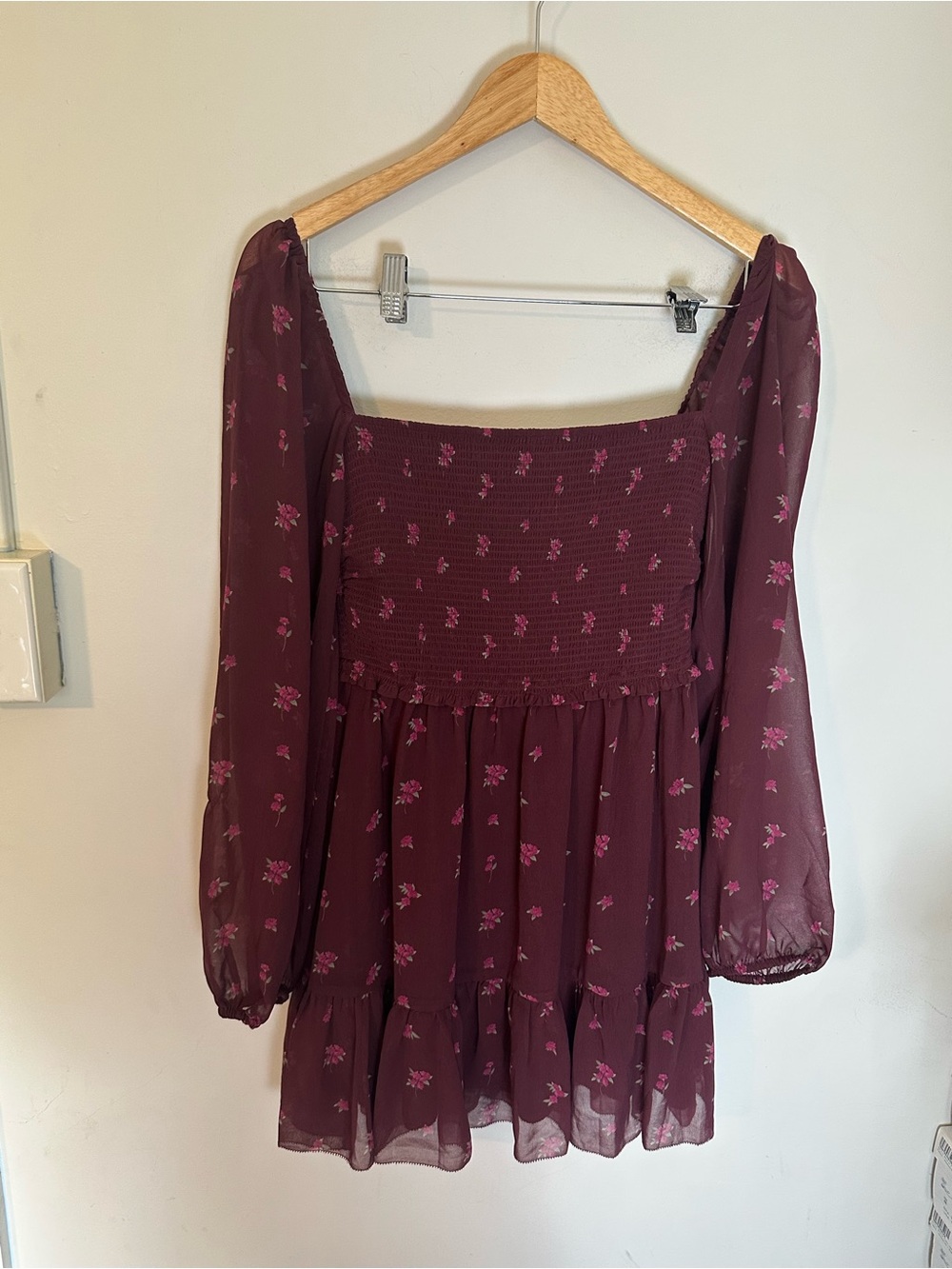 NWT Wilfred Aritzia Tempest chiffon smocked floral mini dress medium - Picture 2 of 6